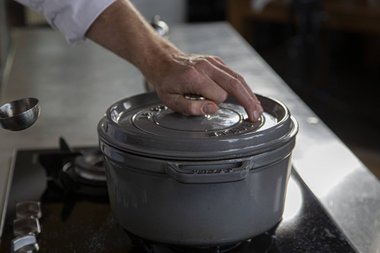 Put on low heat with the lid on the pan.