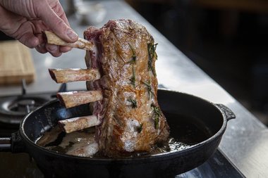 Fry the veal for 3 to 4 minutes until golden brown on the outside.