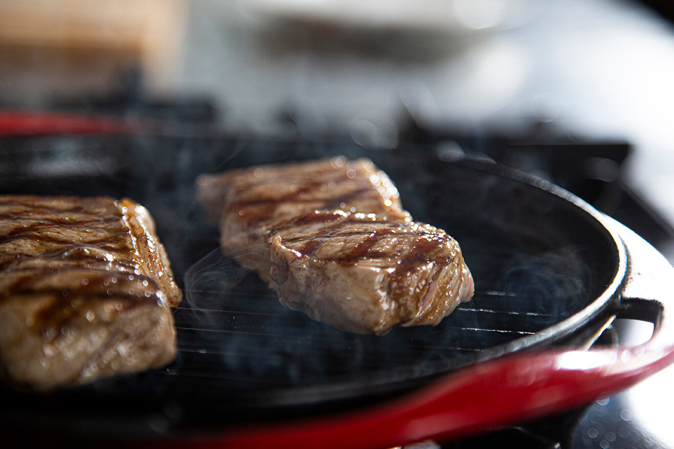 [Translate to English:] bereiding-kalfsvlees-grillen